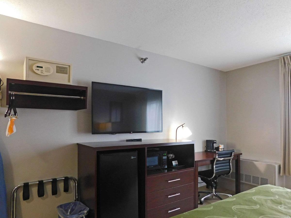 Quality Inn Colchester - Burlington Kültér fotó